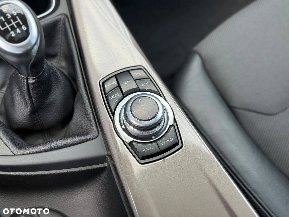 BMW Seria 3 - 25