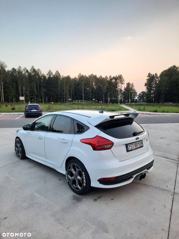 Ford Focus - 6