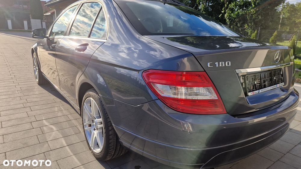 Mercedes-Benz Klasa C 180 Kompressor Automatik BlueEFFICIENCY - 11