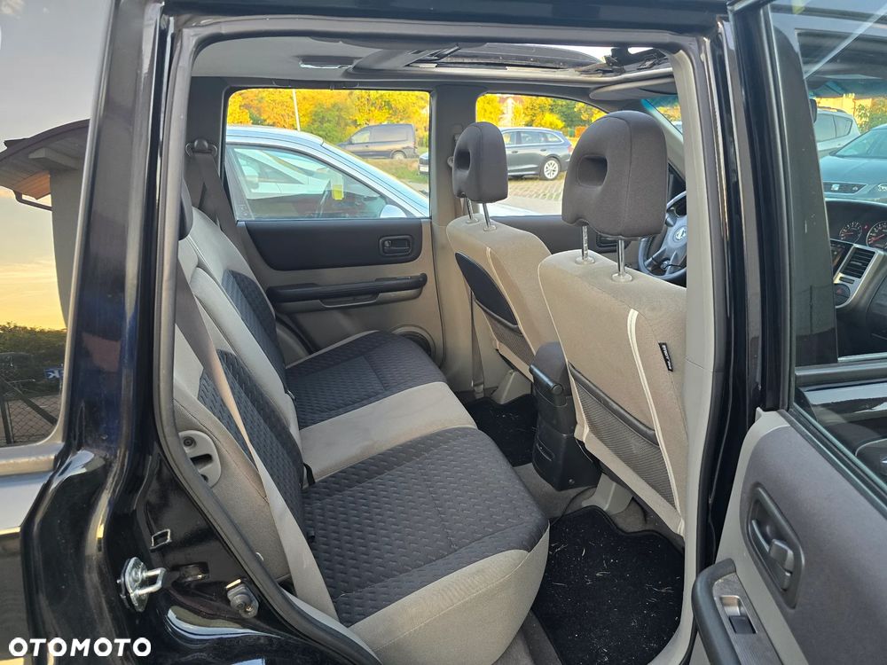 Nissan X-Trail 2.5 4x4 Sport - 10
