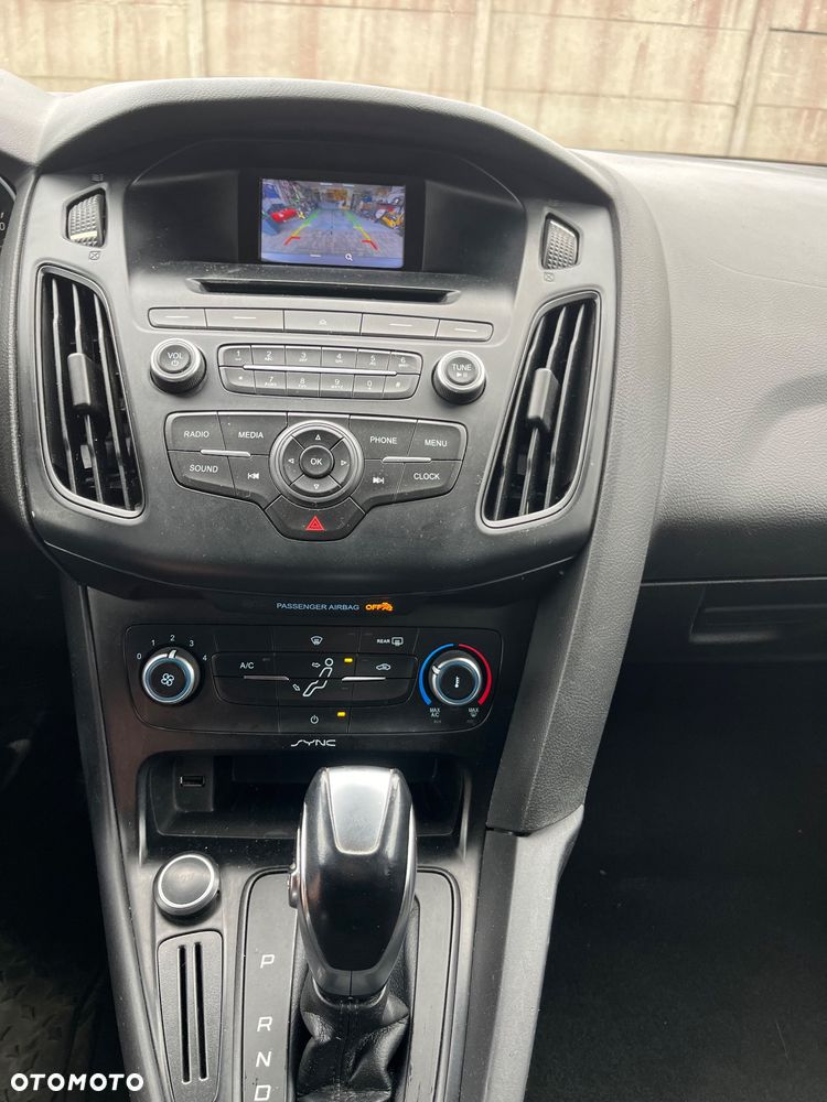 Ford Focus ver-2-0-trend - 12