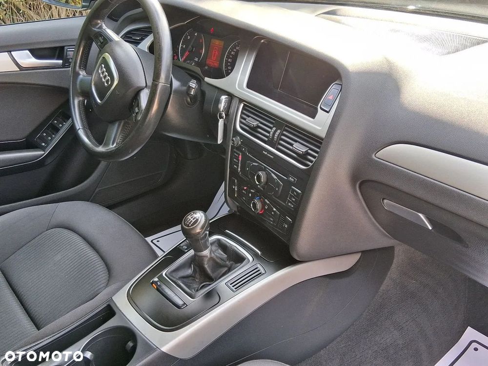 Audi A4 Avant 2.0 TDI Quattro - 22