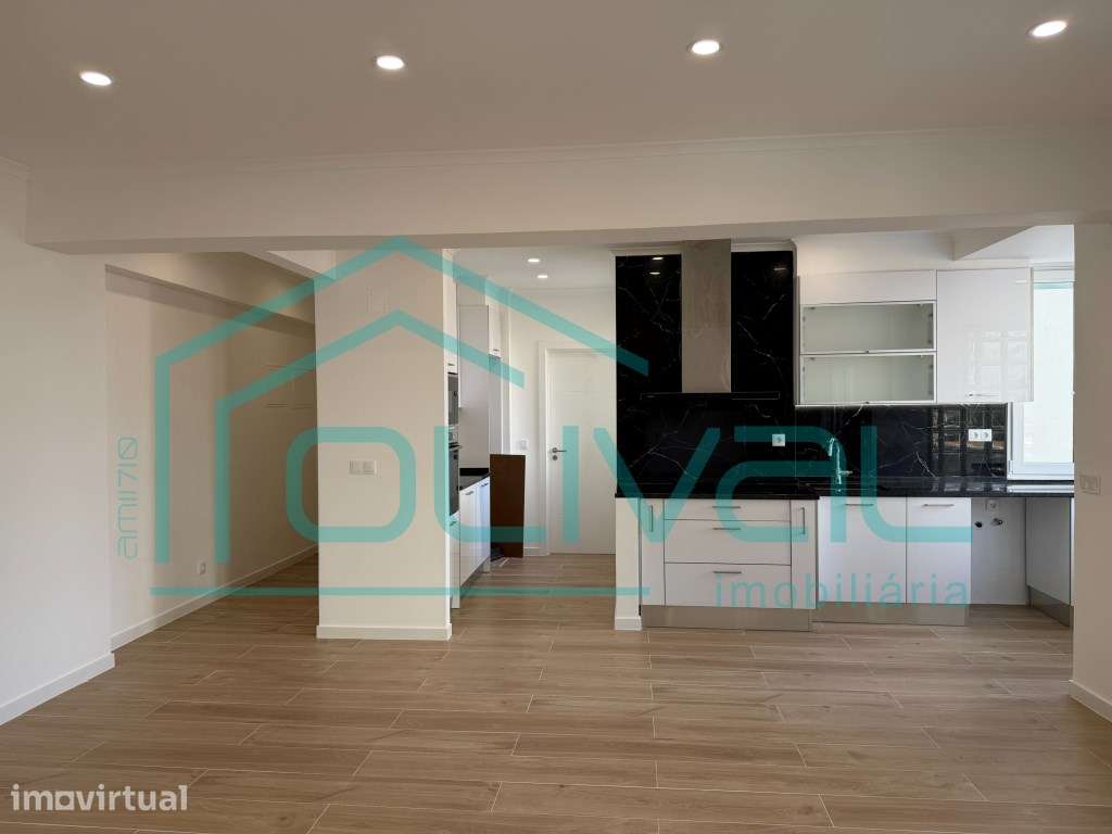 Alverca apartamento de Tipologia T3 totalmente renovado - Grande imagem: 5/37