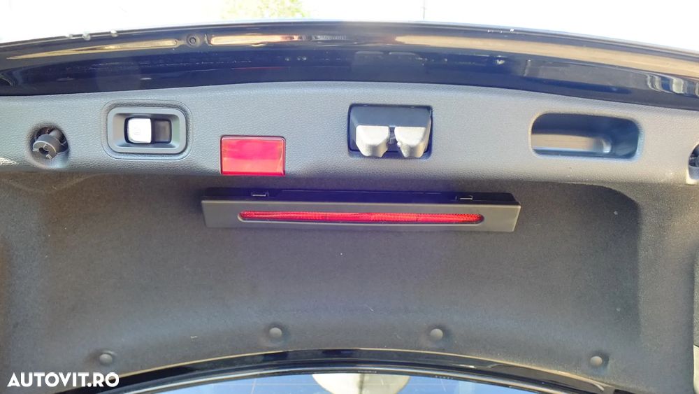 Mercedes-Benz E 220 d 9G-TRONIC Sportstyle Edition - 25