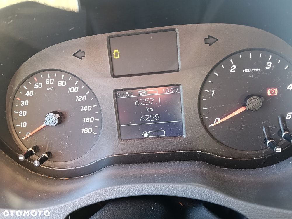 Mercedes-Benz Sprinter - 5