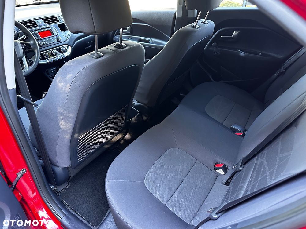 Kia Rio 1.2 Dream-Team Edition - 24