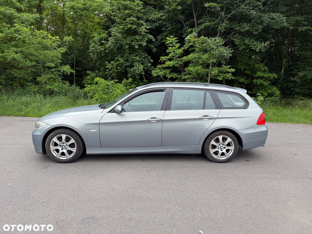 BMW Seria 3 318i Edition Exclusive - 8