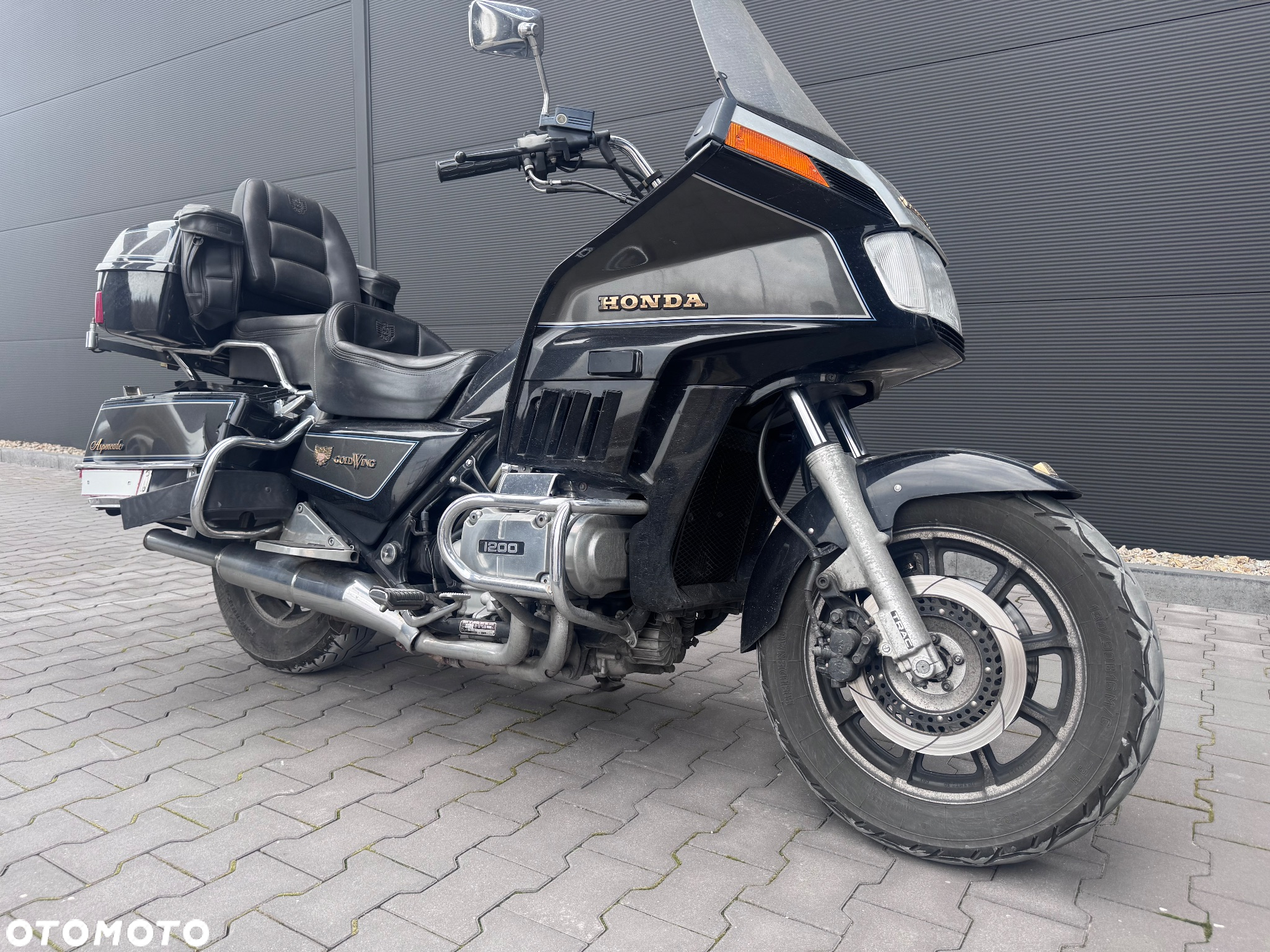 Honda GL - 11