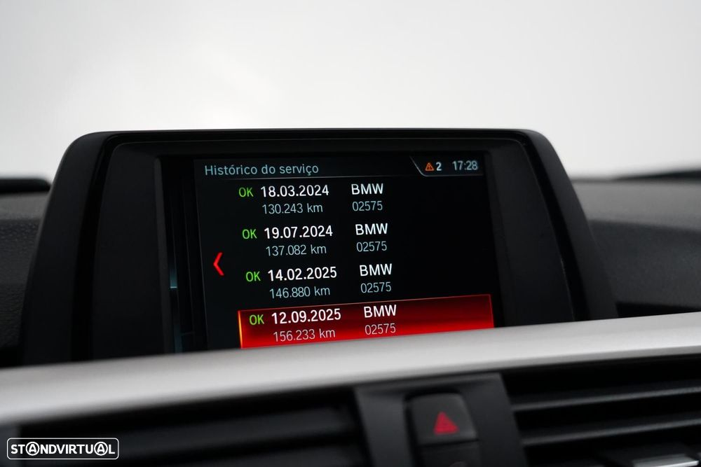 BMW 330 e iPerformance - 14