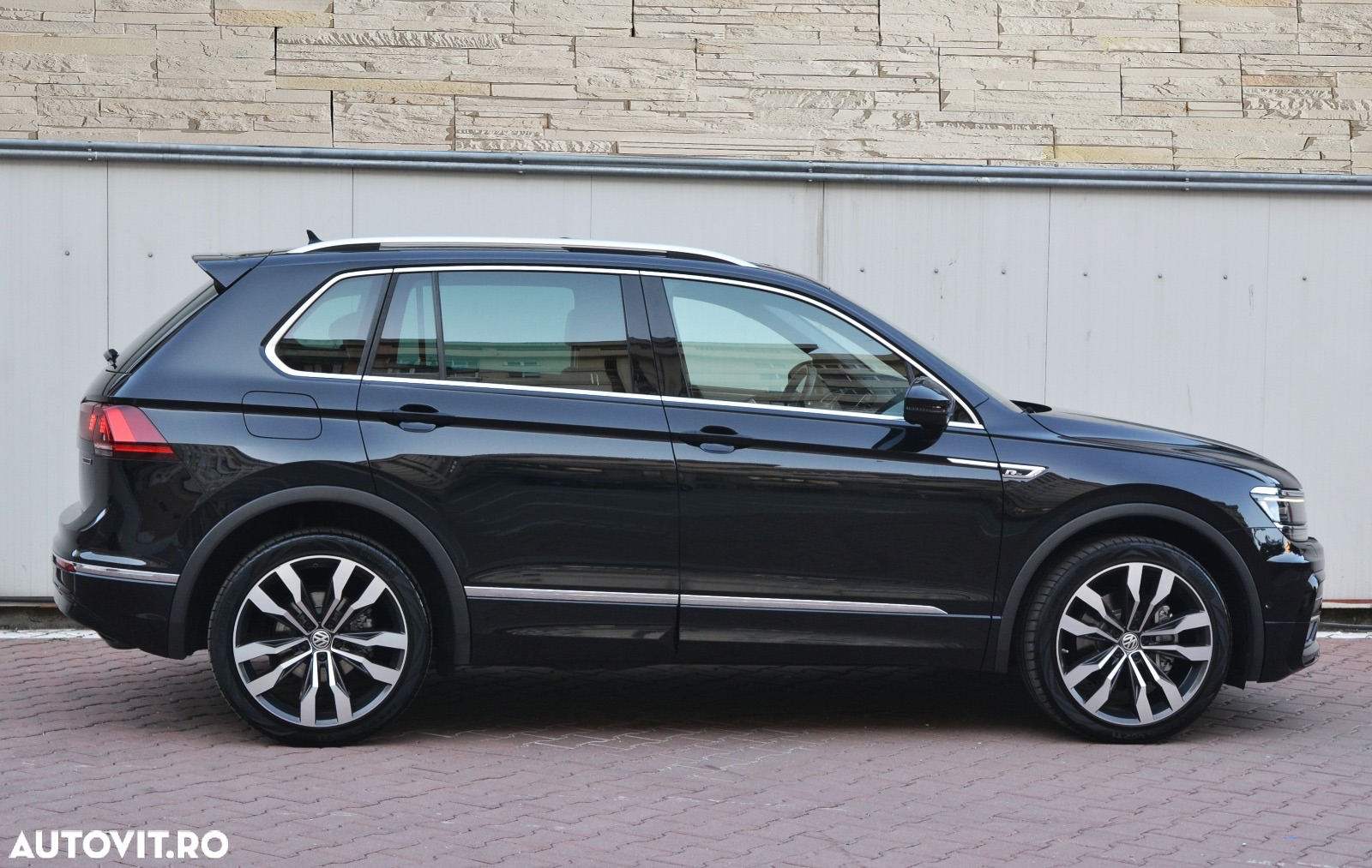 Volkswagen Tiguan 2.0 TDI 4Mot DSG Highline - 4