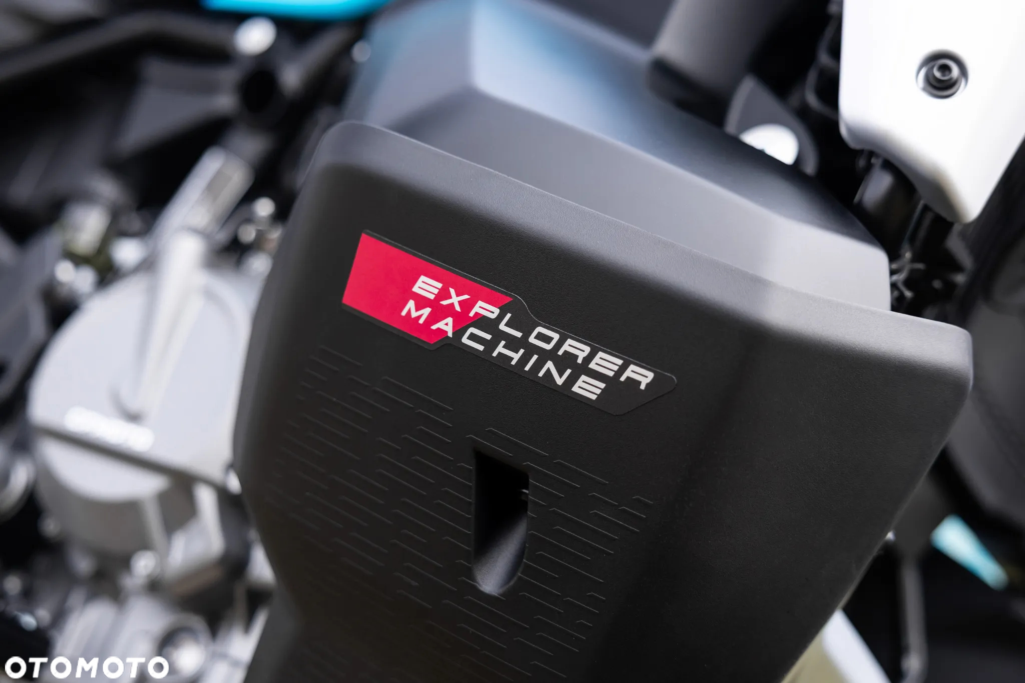 CFMoto MT-X - 7