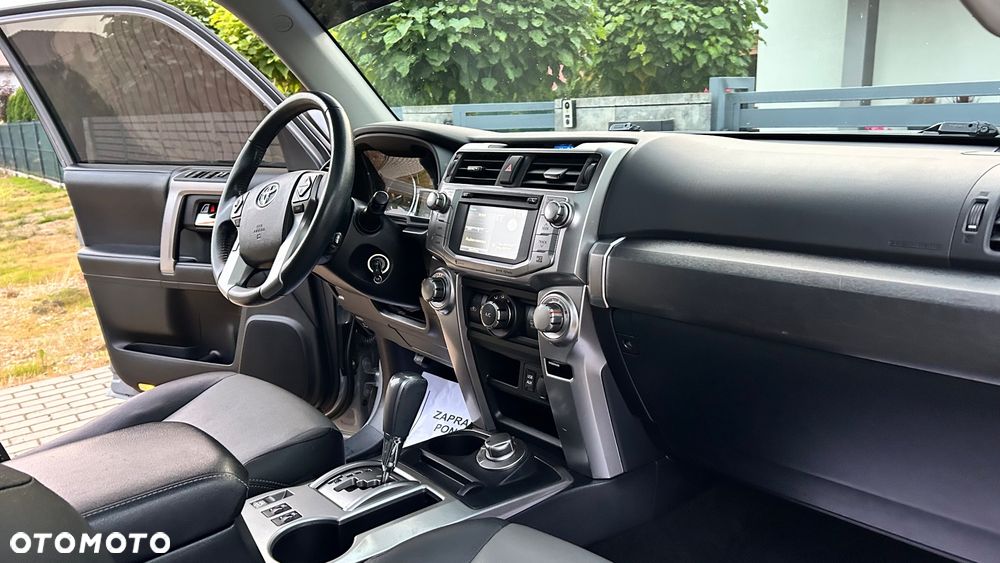 Toyota 4-Runner - 17