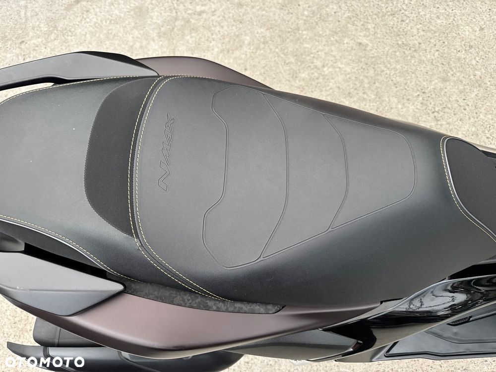 Yamaha NMAX - 12