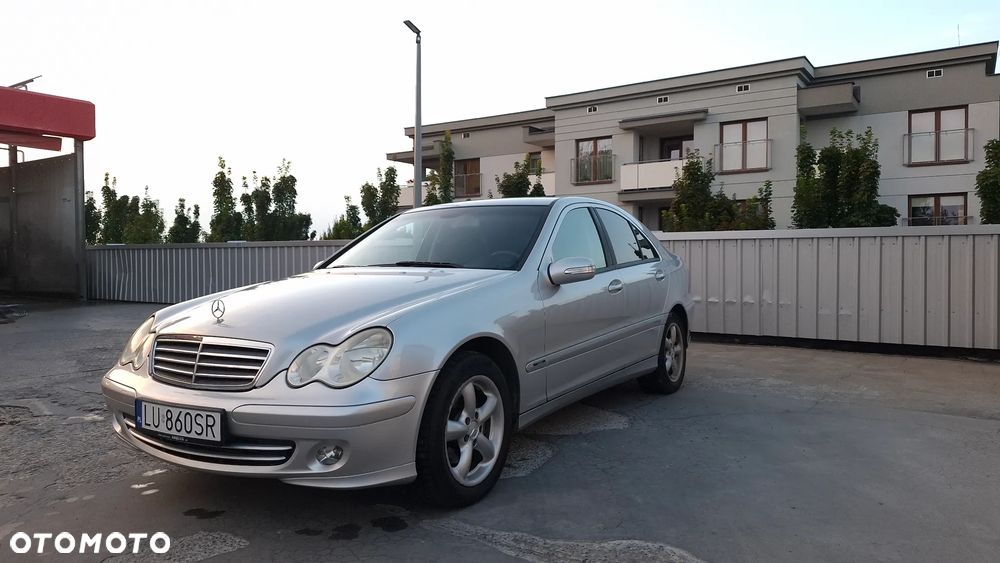 Mercedes-Benz Klasa C 200 Kompressor Classic - 9