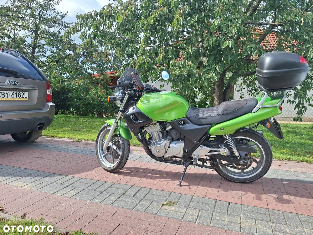 Honda CB - 4