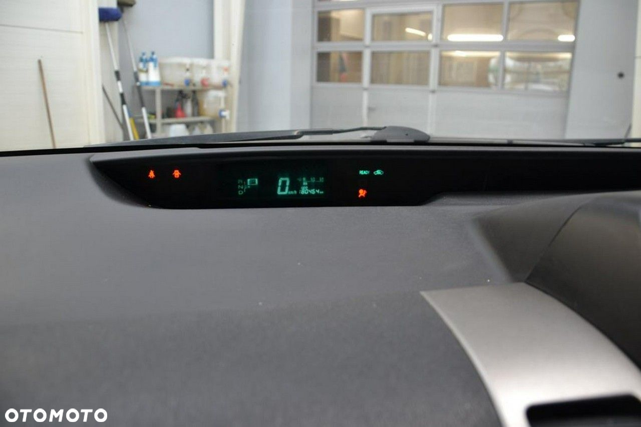 Toyota Prius - 23