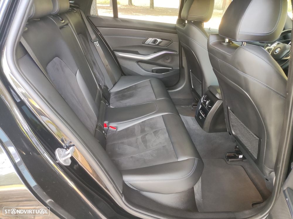 BMW 320 d Touring Pack M Auto - 31