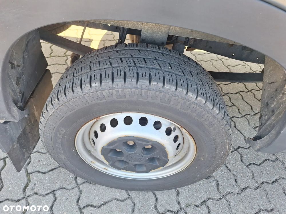 Iveco Daily 35S18 HiMatic furgon 16m blaszak automat FV23% MAXI - 28