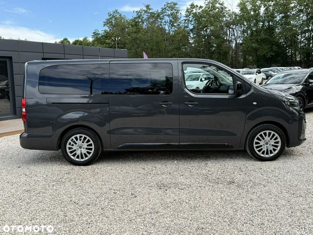Peugeot Traveller - 2