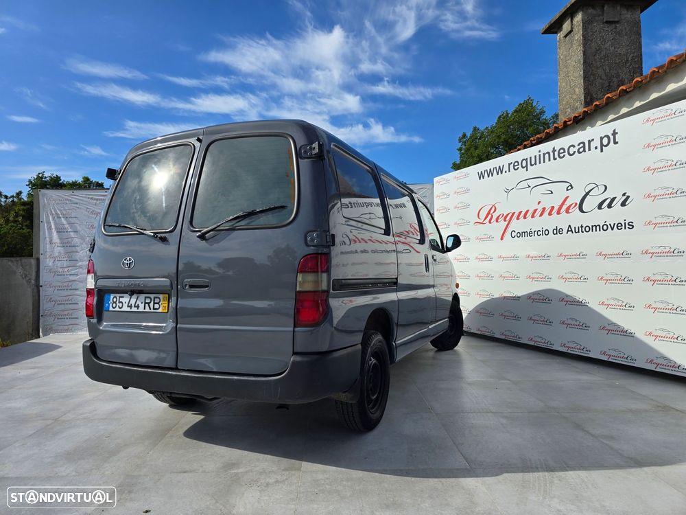 Toyota HiAce 2.4 D LXH12LB - 9