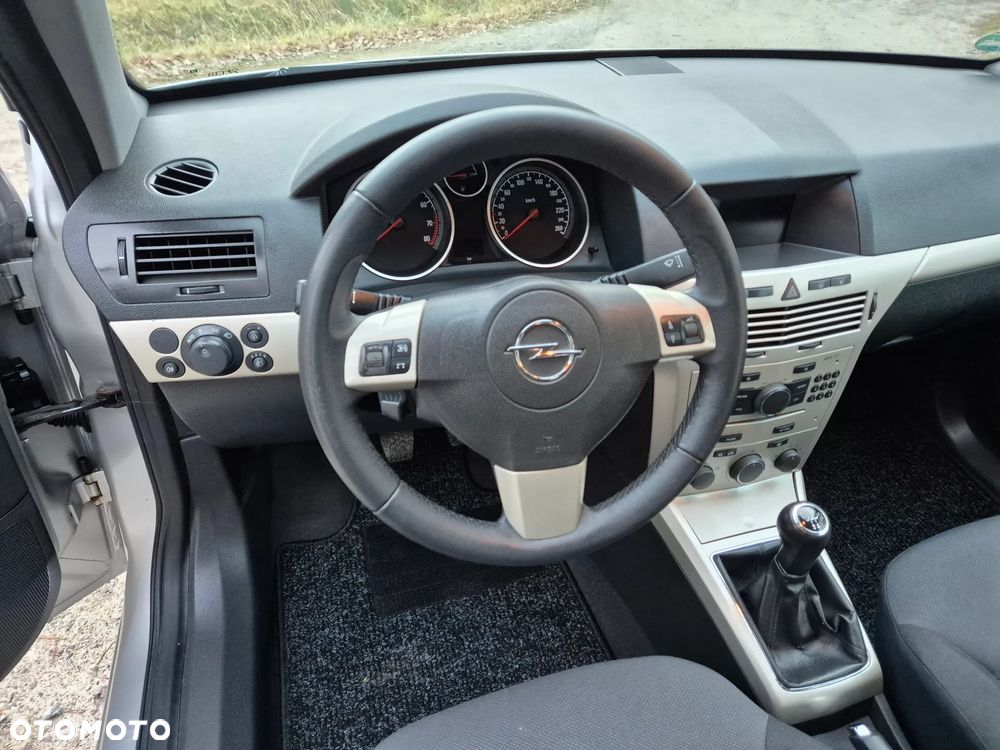 Opel Astra - 14