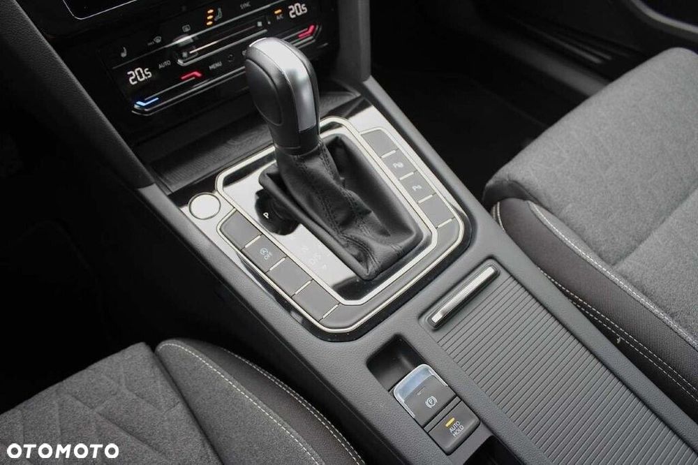 Volkswagen Passat Variant 2.0 TDI EVO Business DSG - 21