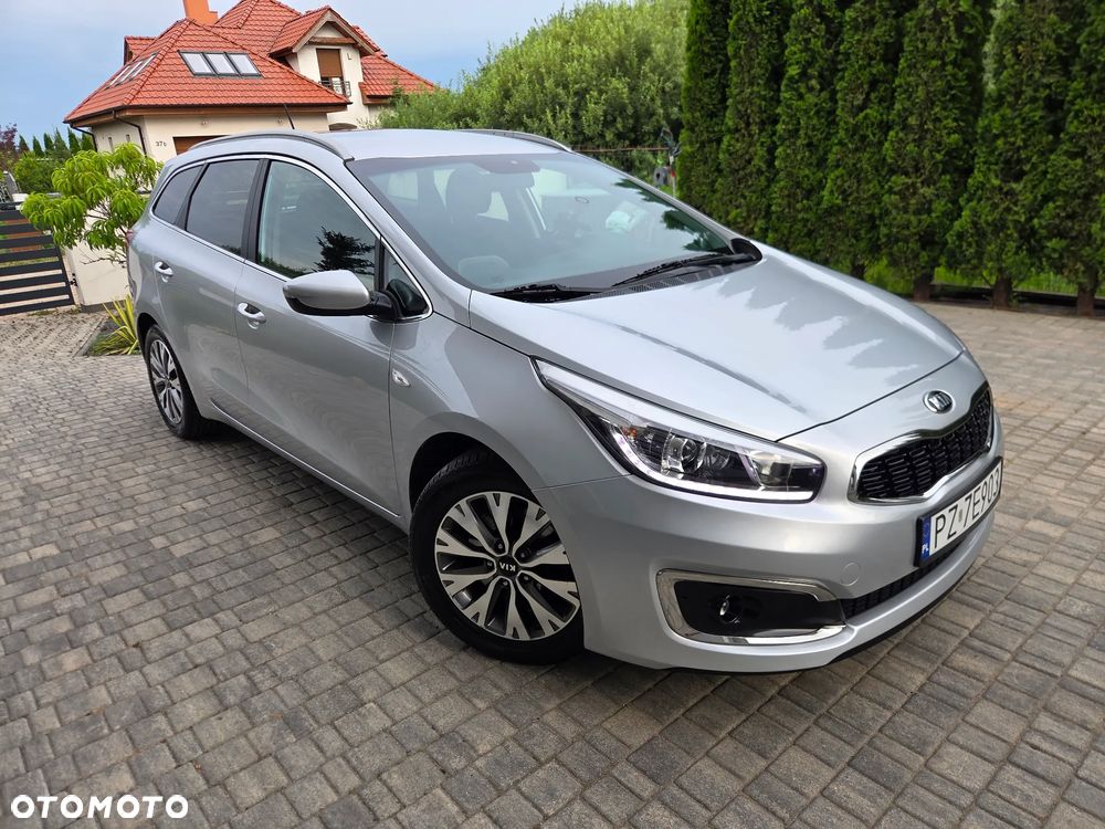 Kia Ceed 1.6 CRDi 136 DCT ISG Platinum Edition - 1
