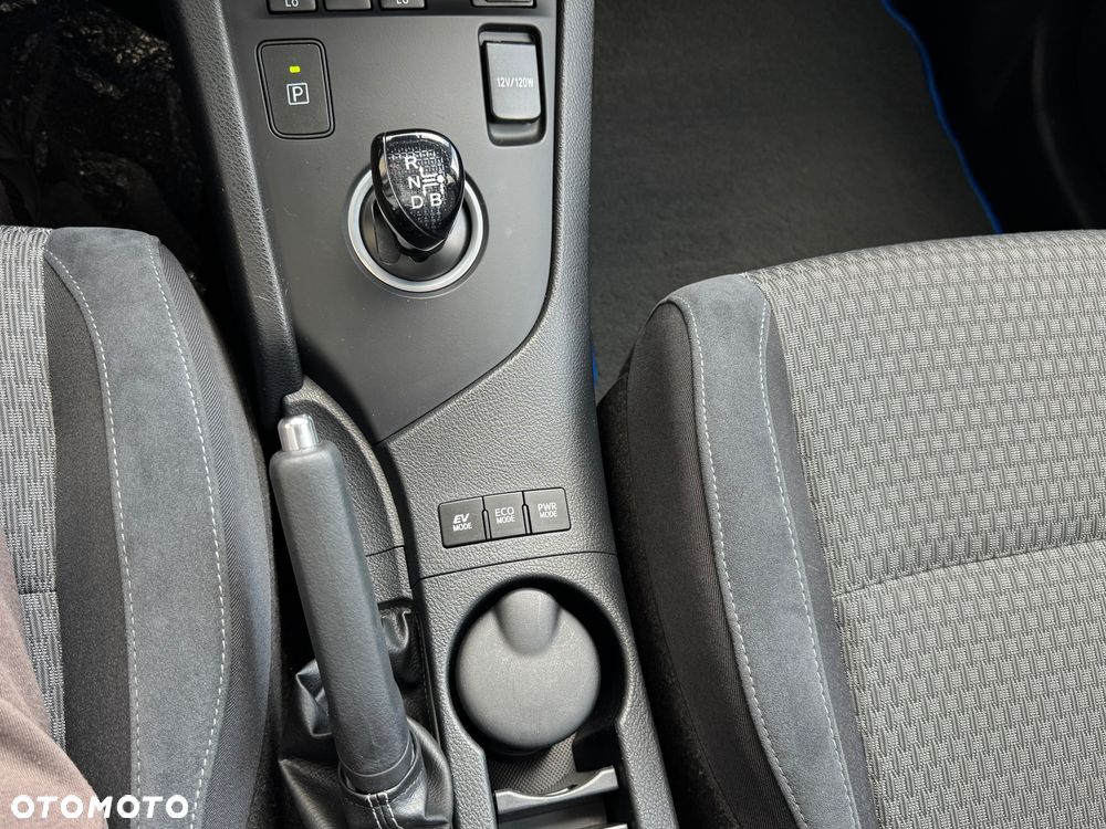 Toyota Auris 1.8 VVT-i Automatik Edition-S - 16