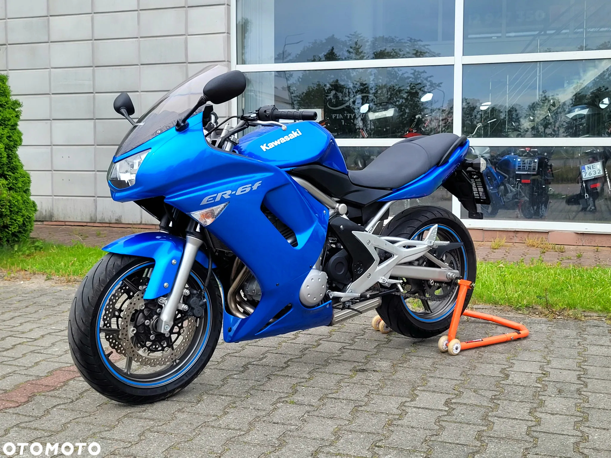 Kawasaki ER - 16