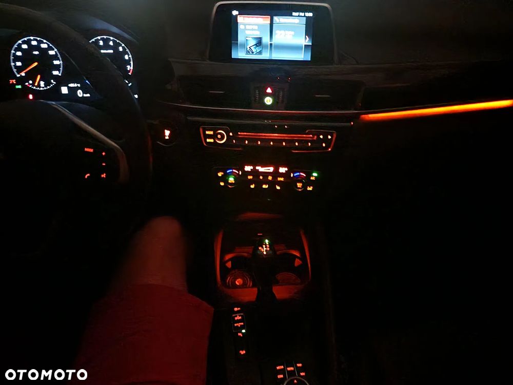 BMW X1 xDrive25i xLine - 14