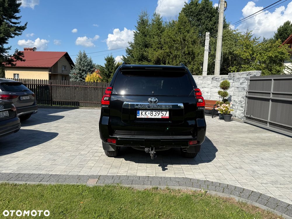 Toyota Land Cruiser LC 2.8 D-4D Invincible