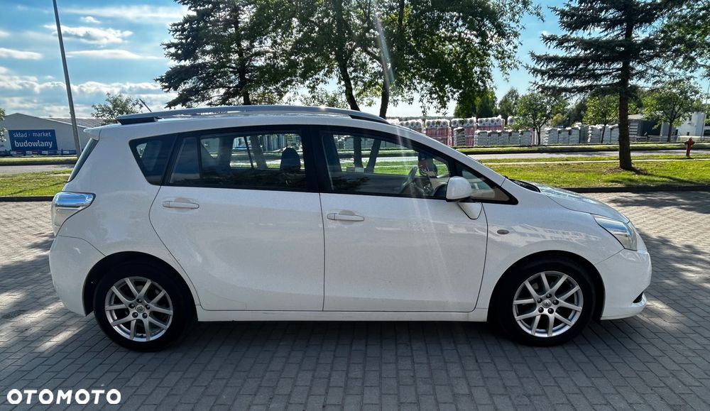 Toyota Verso 2.0 D-4D Sol plus 7os - 4