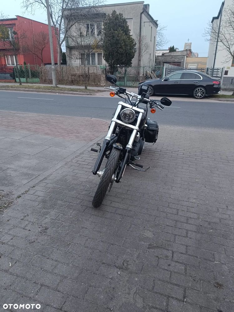 Harley-Davidson Dyna - 4