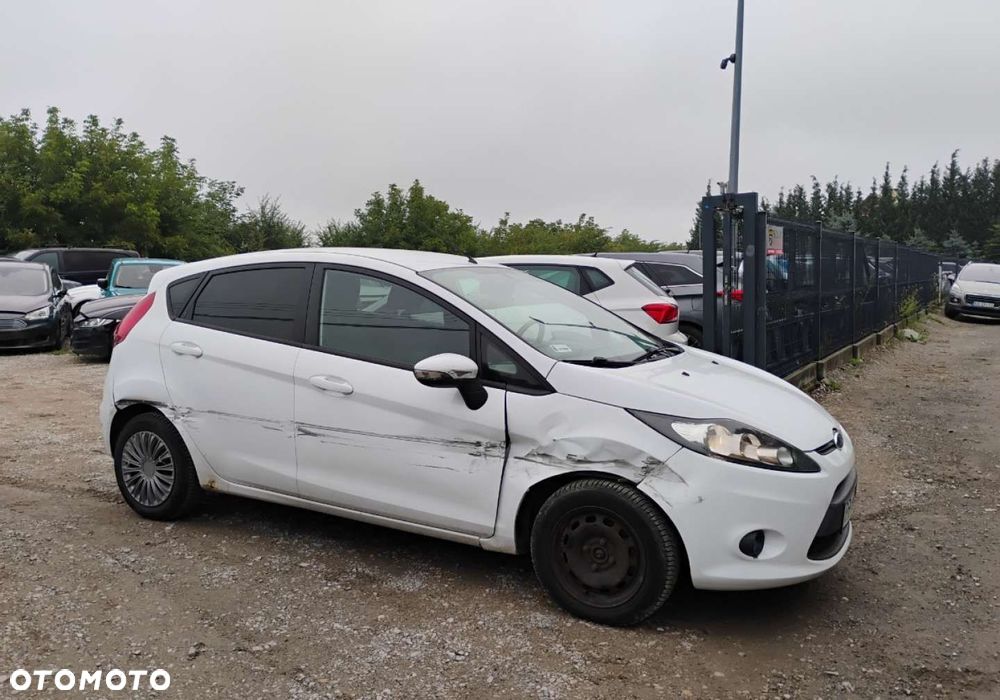Ford Fiesta - 20