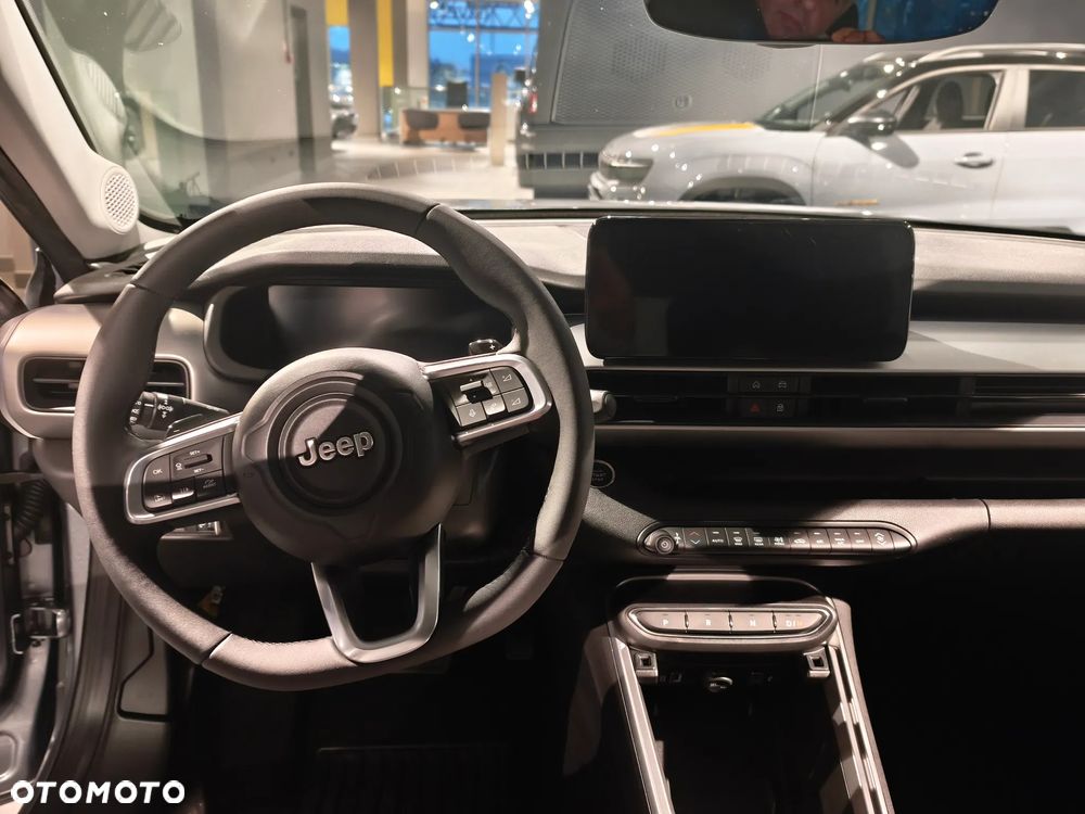 Jeep Avenger 1.2 T3 mHEV Summit FWD eDCT6 - 10