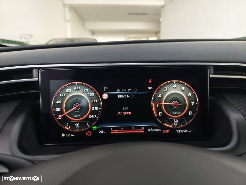 Hyundai Tucson 1.6 T-GDI HEV Premium - 27