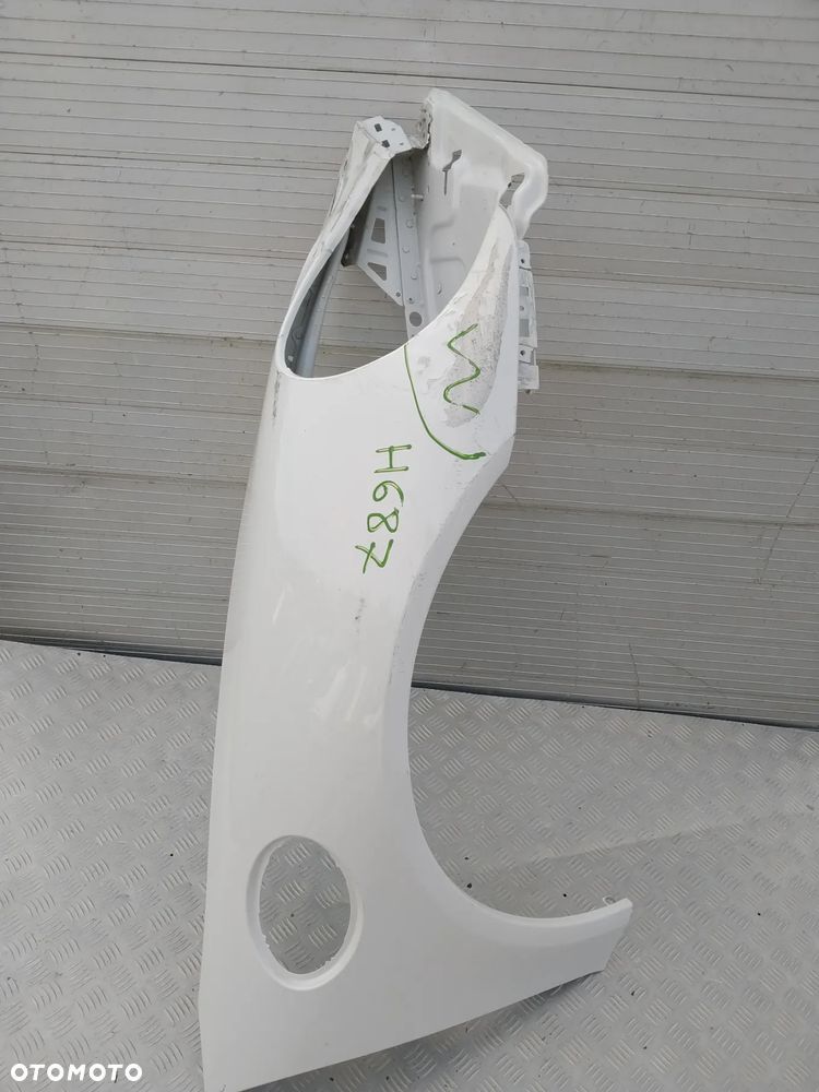 H687 PRAWY BŁOTNIK PORSCHE 991 - 1