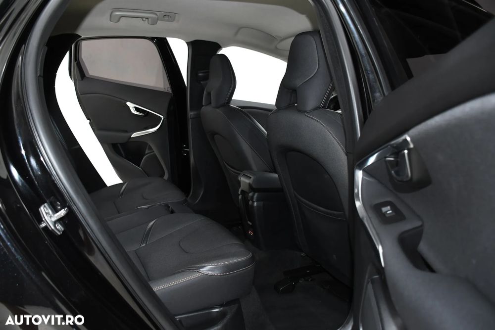 Volvo V40 - 15
