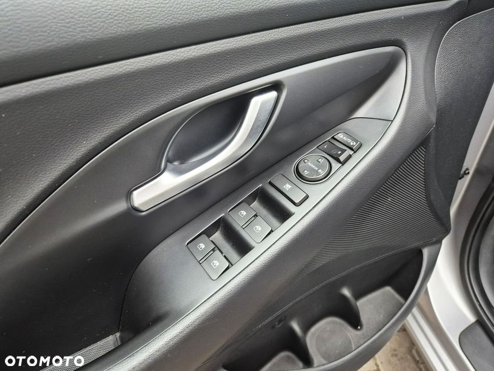Hyundai i30 1.0 T-GDI Smart - 10