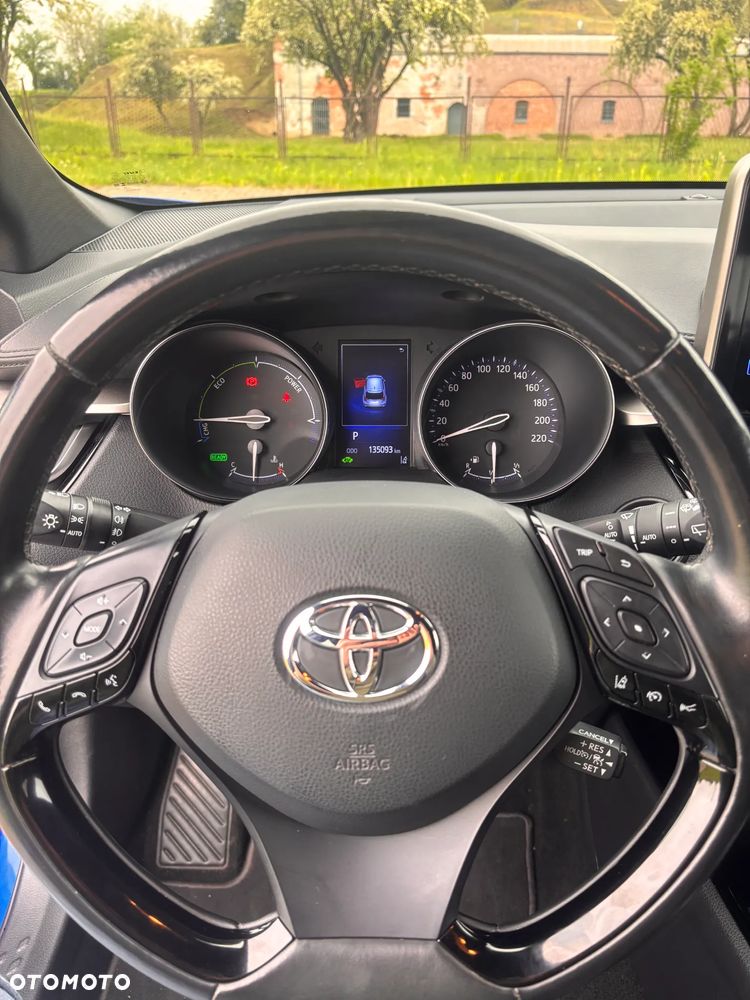 Toyota C-HR Flow - 24