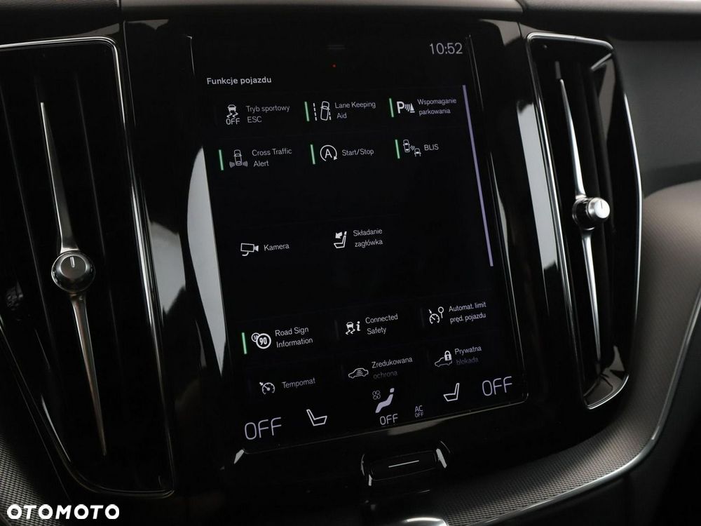 Volvo XC 60 D4 R-Design - 28
