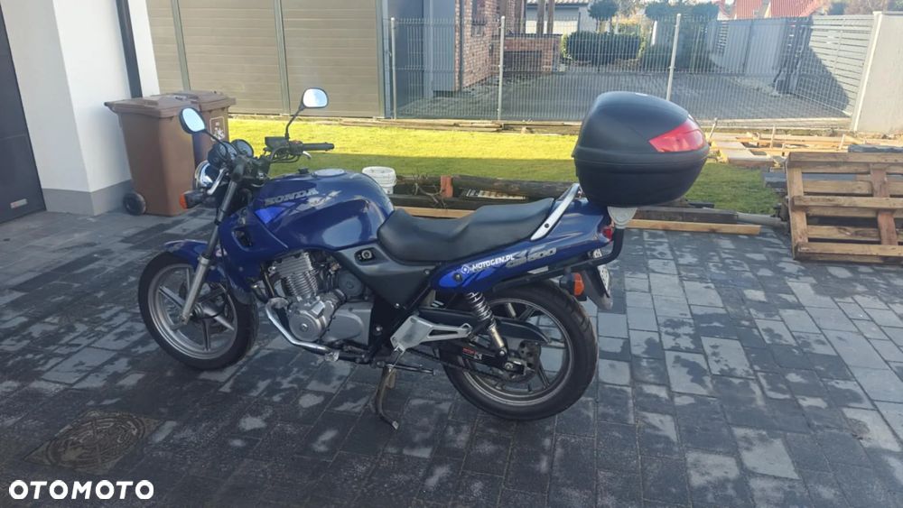 Honda CB - 11
