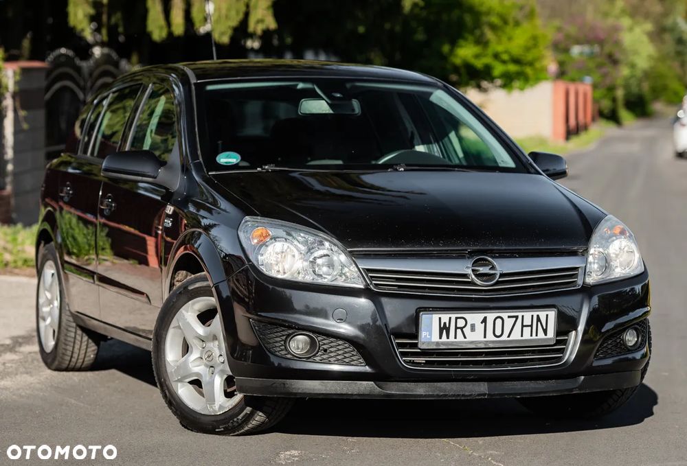Opel Astra 1.6 Enjoy - 1
