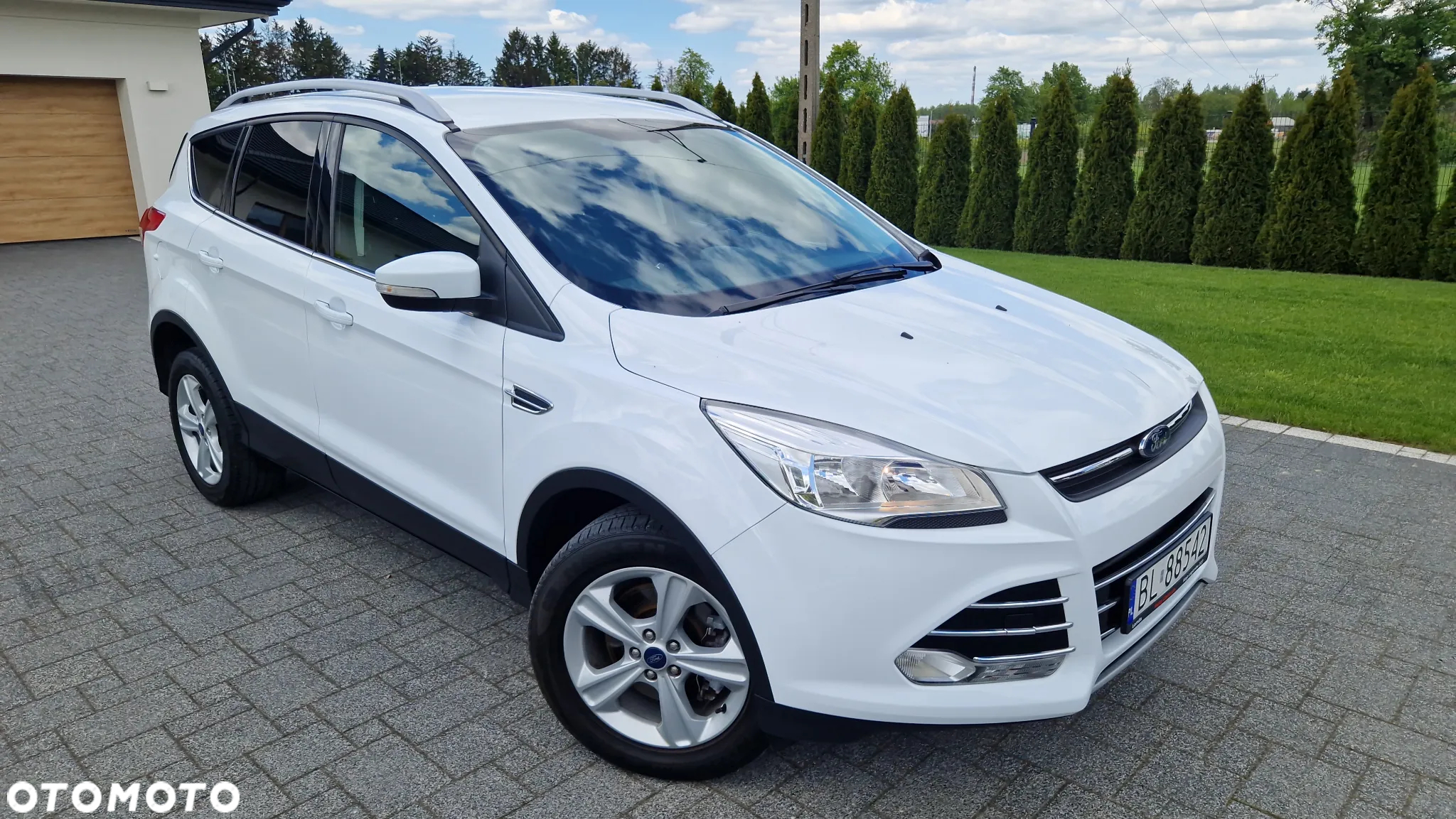 Ford Kuga 2.0 TDCi 2x4 Titanium - 24