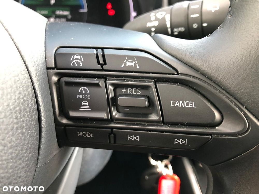 Toyota Yaris Hybrid 1.5 Style - 28