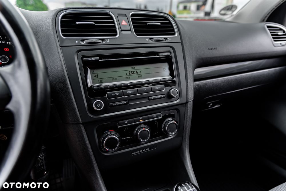Volkswagen Golf 1.4 Style - 34