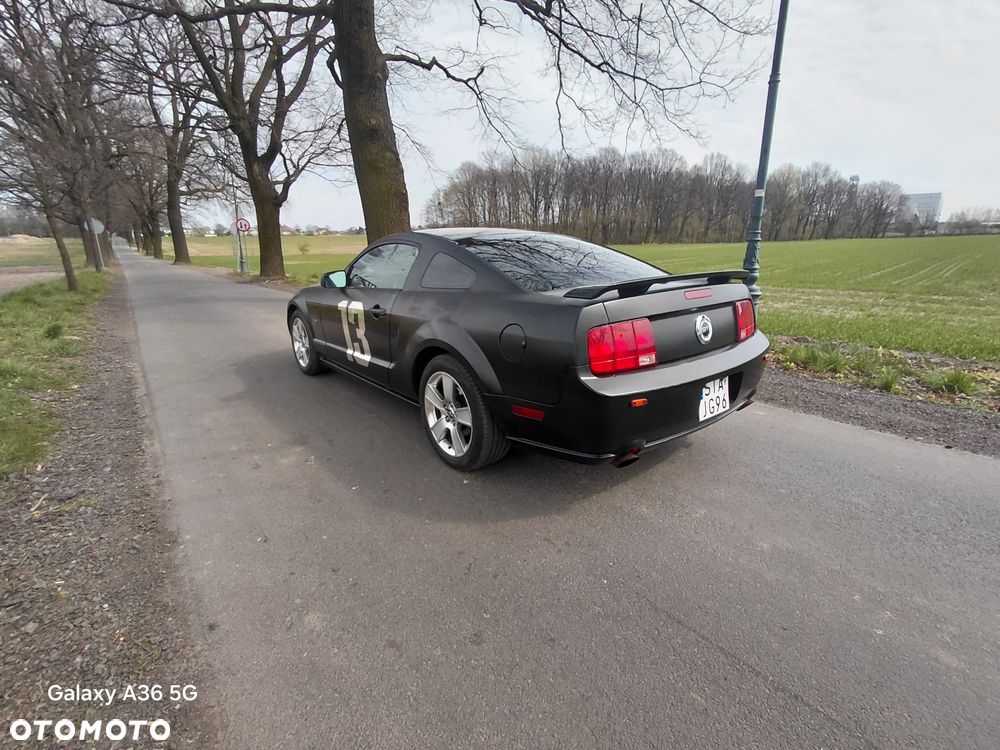 Ford Mustang - 7