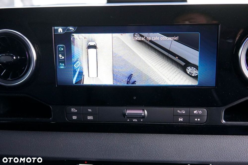 Mercedes-Benz Sprinter - 15