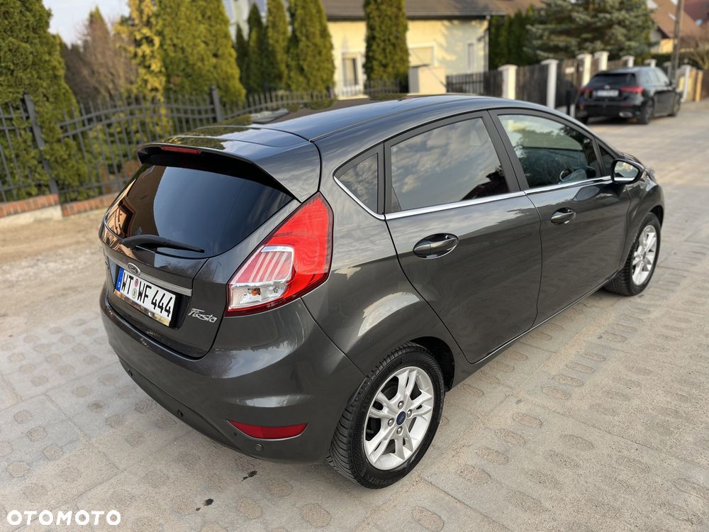 Ford Fiesta 1.0 EcoBoost S&S TITANIUM - 36