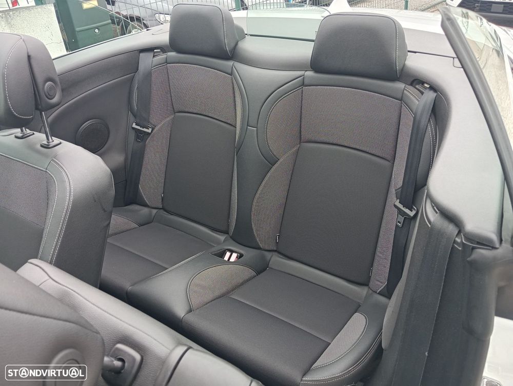 Renault Mégane CC 1.5 dCi Dynamique S SS - 17